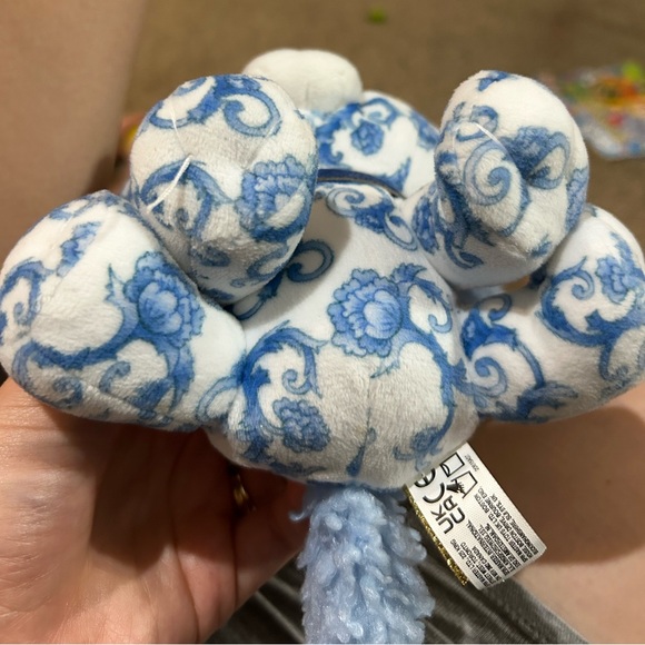 Lin LeBleu P.Lushes Pets - Picture 8 of 9